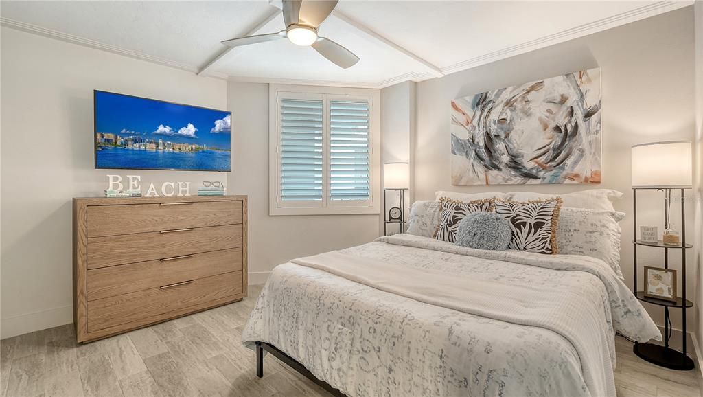 Под контрактом: $1,450,000 (2 спален, 2 ванн, 1498 Квадратных фут)