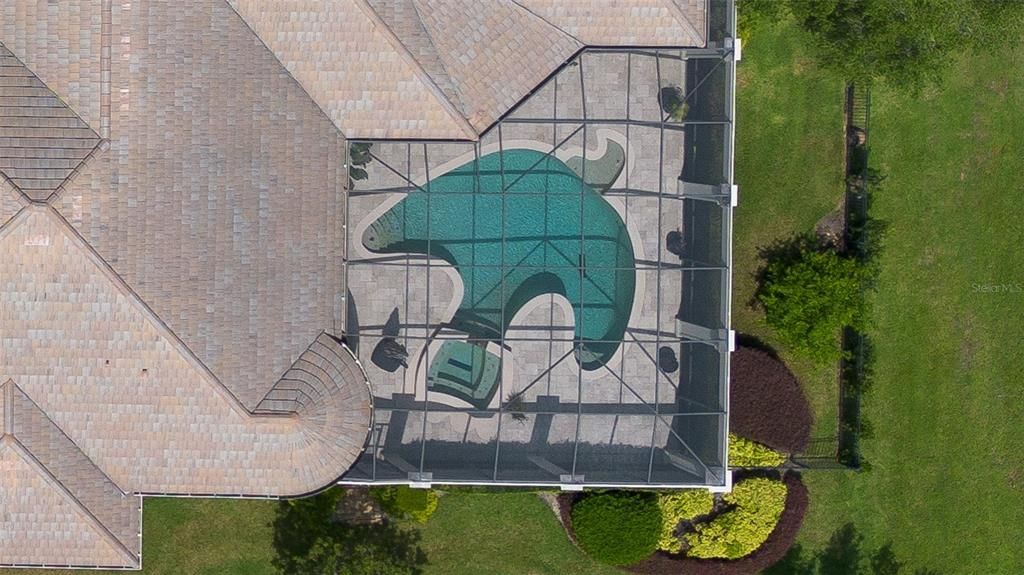 Под контрактом: $2,650,000 (5 спален, 6 ванн, 7621 Квадратных фут)