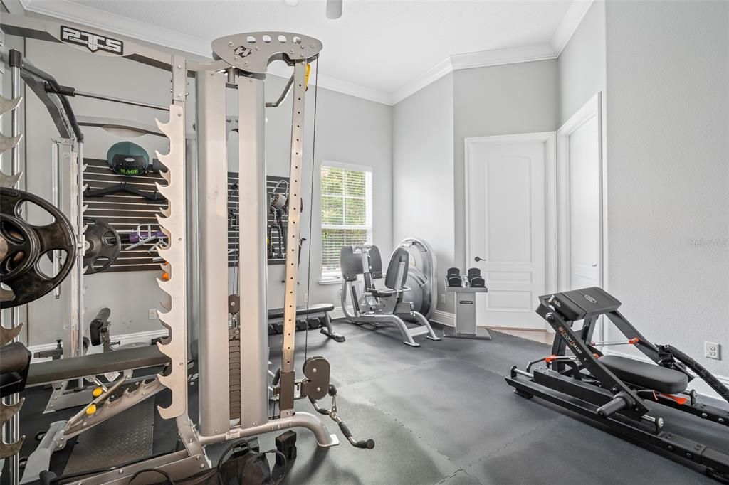 Под контрактом: $2,650,000 (5 спален, 6 ванн, 7621 Квадратных фут)