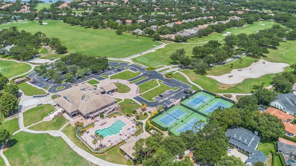 Под контрактом: $2,650,000 (5 спален, 6 ванн, 7621 Квадратных фут)