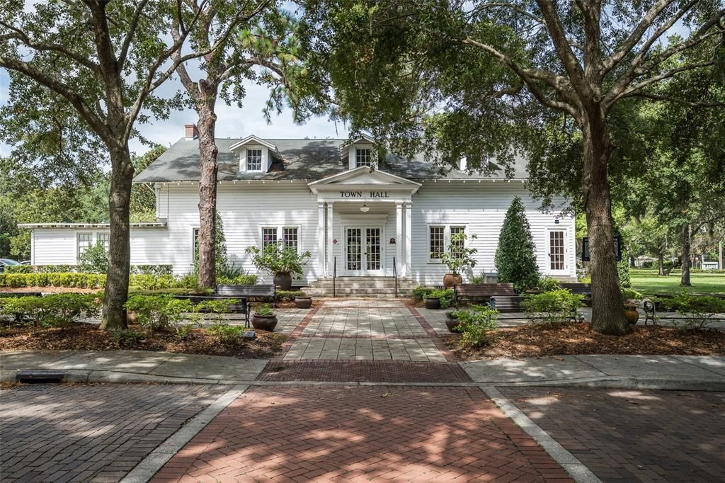 Под контрактом: $2,650,000 (5 спален, 6 ванн, 7621 Квадратных фут)