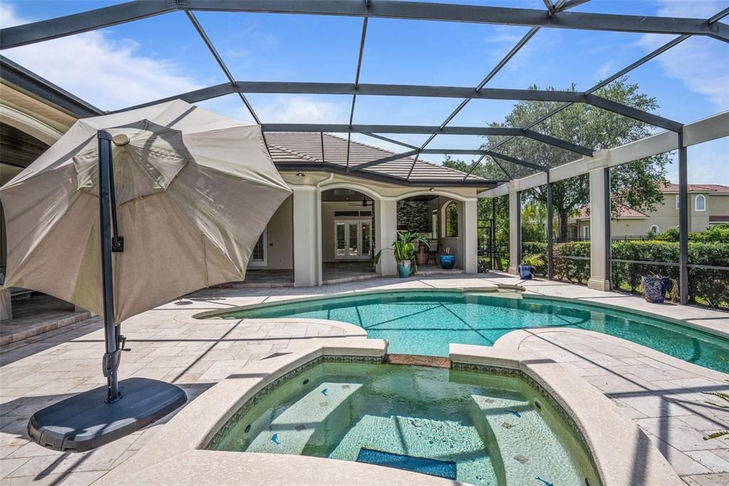 Под контрактом: $2,650,000 (5 спален, 6 ванн, 7621 Квадратных фут)