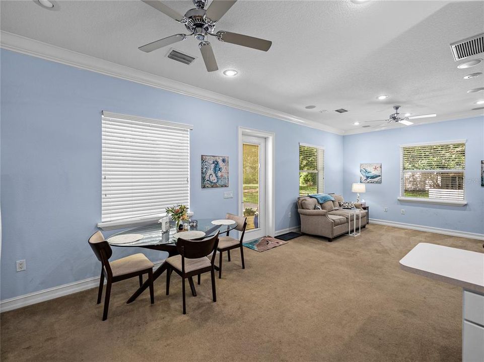 For Sale: $999,999 (5 beds, 4 baths, 4242 Square Feet)