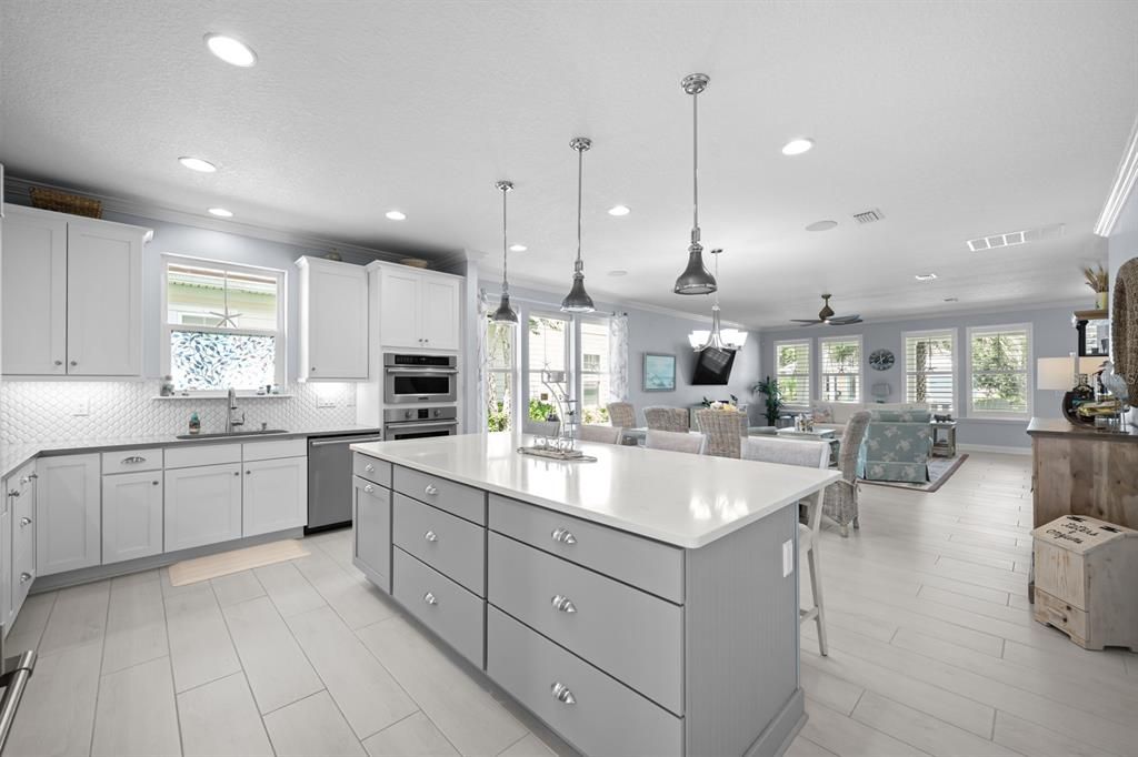 Active With Contract: $665,000 (3 beds, 2 baths, 2005 Square Feet)