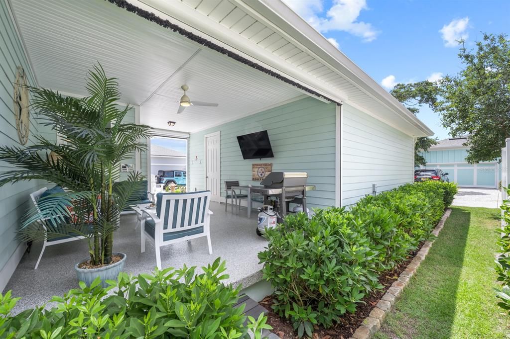 Active With Contract: $665,000 (3 beds, 2 baths, 2005 Square Feet)