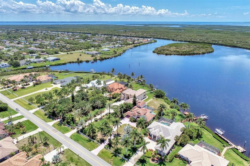 待售: $1,800,000 (4 贝兹, 3 浴室, 5393 平方英尺)