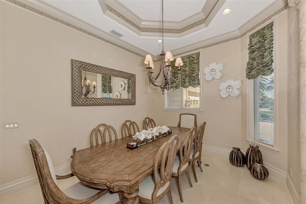 待售: $1,800,000 (4 贝兹, 3 浴室, 5393 平方英尺)