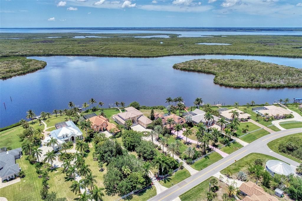 待售: $1,800,000 (4 贝兹, 3 浴室, 5393 平方英尺)