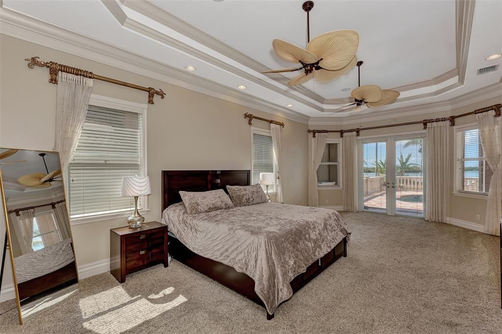 待售: $1,800,000 (4 贝兹, 3 浴室, 5393 平方英尺)