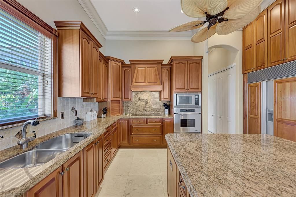 待售: $1,800,000 (4 贝兹, 3 浴室, 5393 平方英尺)