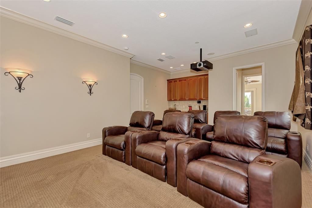 待售: $1,800,000 (4 贝兹, 3 浴室, 5393 平方英尺)