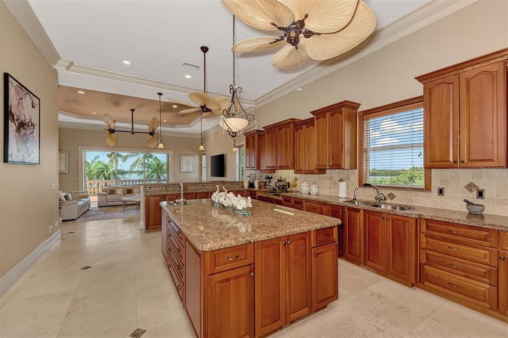 待售: $1,800,000 (4 贝兹, 3 浴室, 5393 平方英尺)