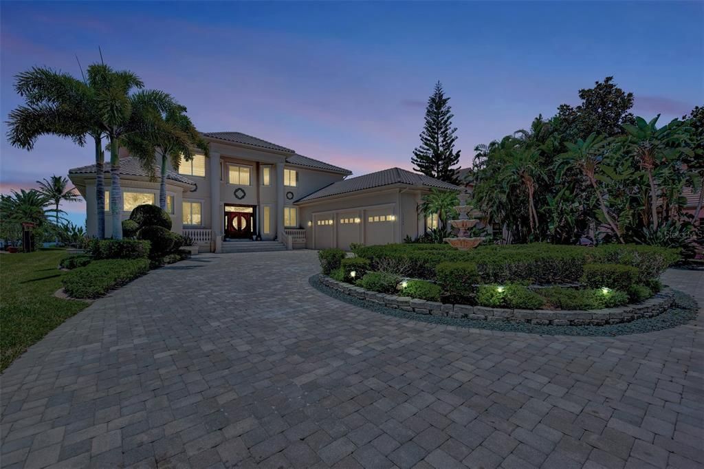 待售: $1,800,000 (4 贝兹, 3 浴室, 5393 平方英尺)