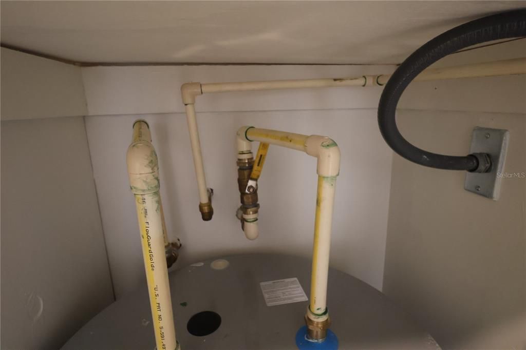 合同活跃: $72,900 (1 贝兹, 1 浴室, 576 平方英尺)