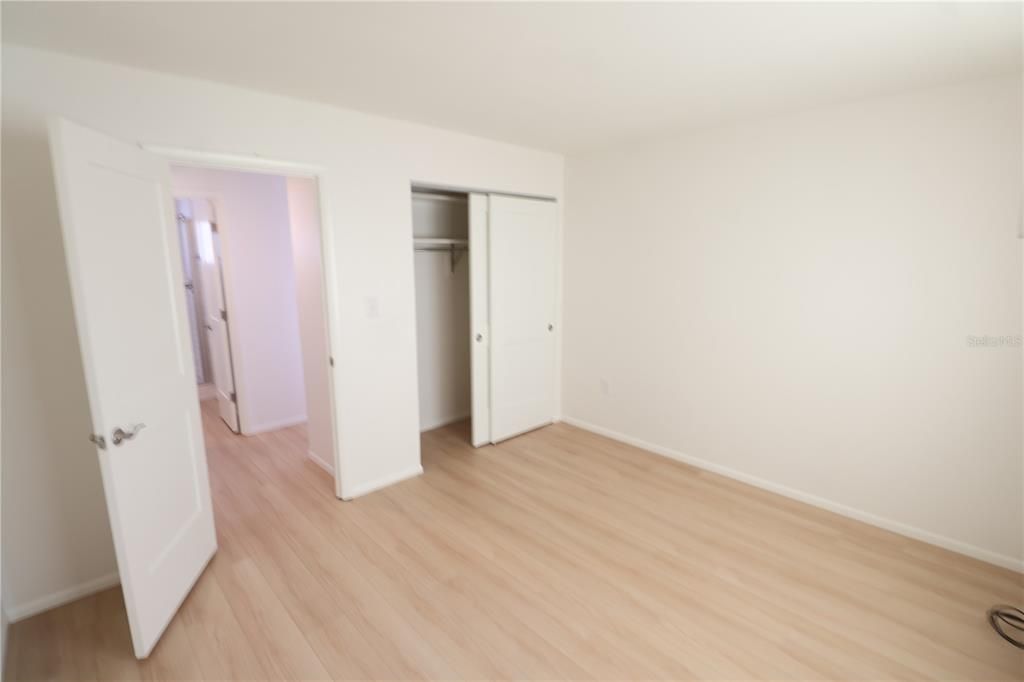 合同活跃: $72,900 (1 贝兹, 1 浴室, 576 平方英尺)