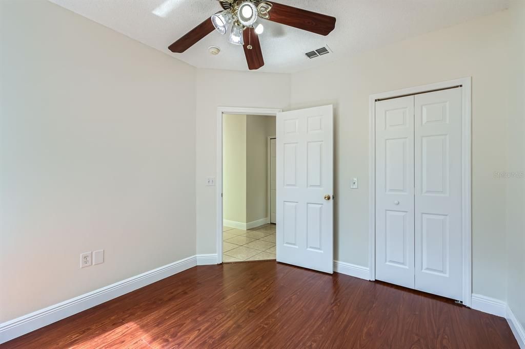 Activo con contrato: $250,000 (3 camas, 2 baños, 1334 Pies cuadrados)