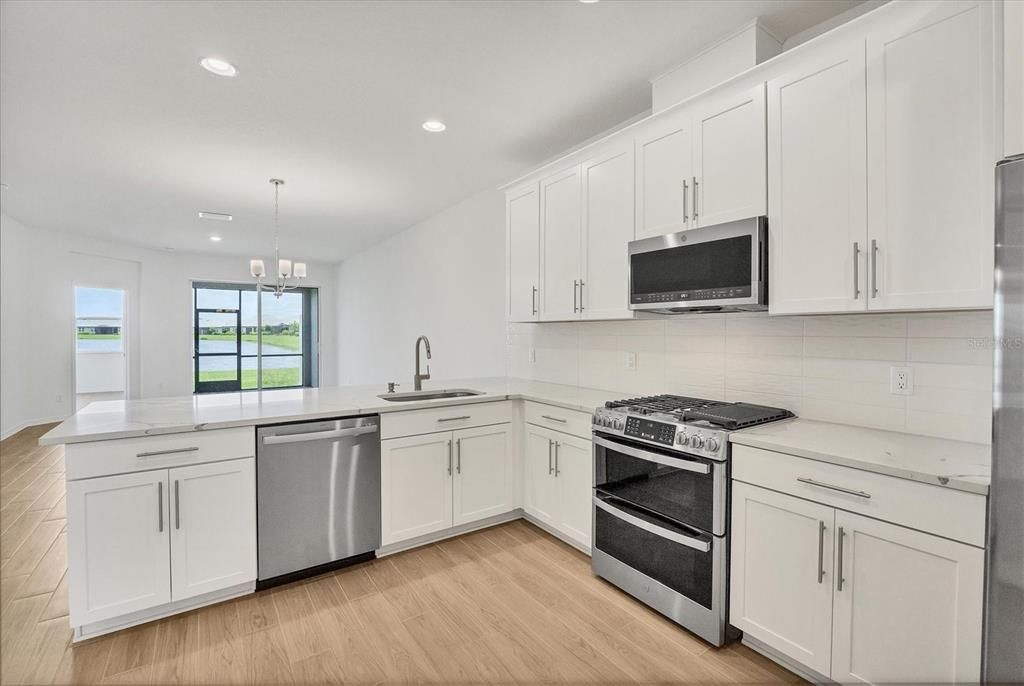 Activo con contrato: $419,900 (2 camas, 2 baños, 1452 Pies cuadrados)