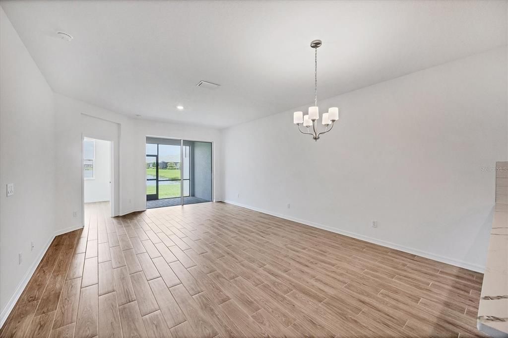 Activo con contrato: $419,900 (2 camas, 2 baños, 1452 Pies cuadrados)