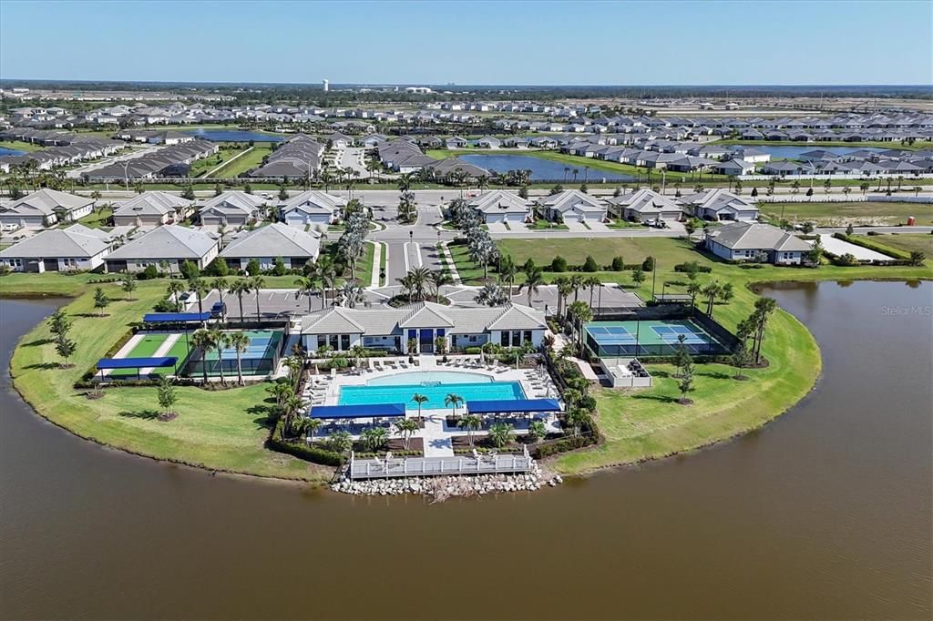 Activo con contrato: $419,900 (2 camas, 2 baños, 1452 Pies cuadrados)