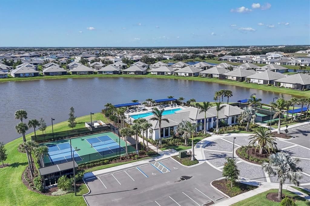 Activo con contrato: $419,900 (2 camas, 2 baños, 1452 Pies cuadrados)