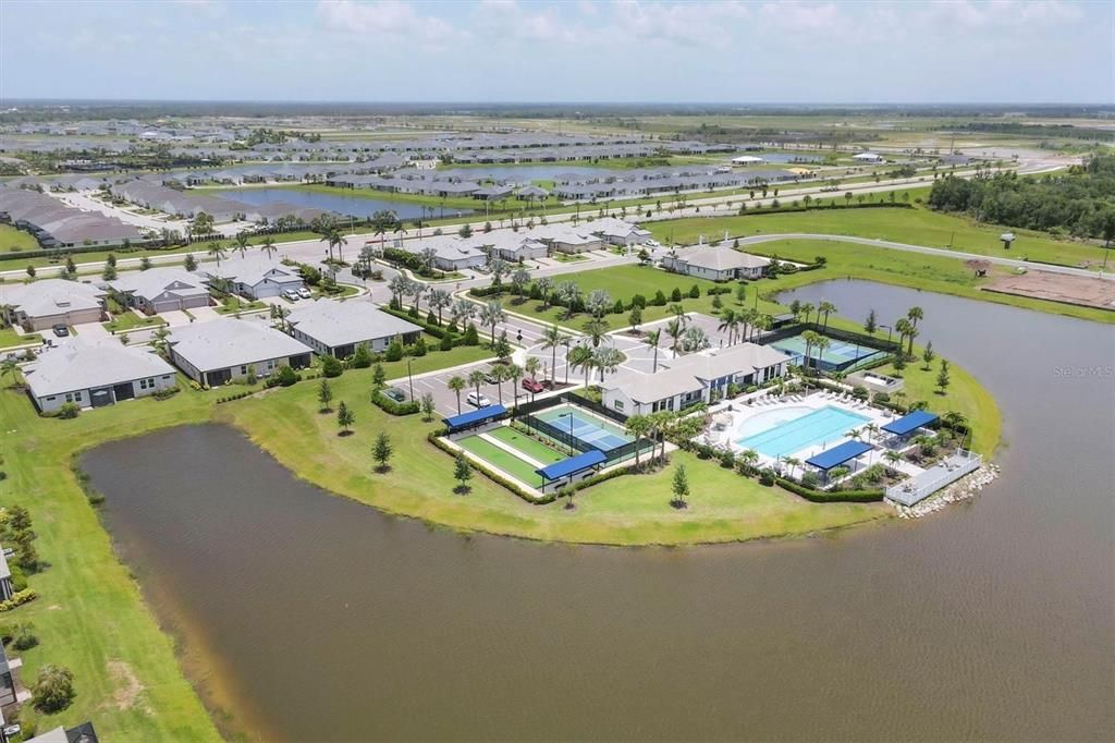 Activo con contrato: $419,900 (2 camas, 2 baños, 1452 Pies cuadrados)