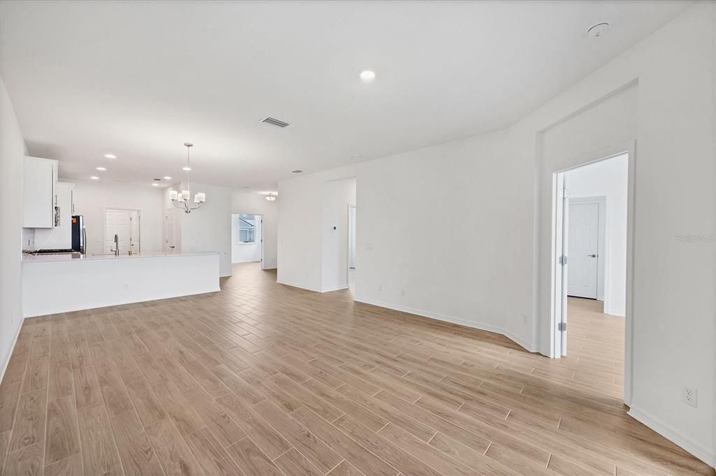 Activo con contrato: $419,900 (2 camas, 2 baños, 1452 Pies cuadrados)