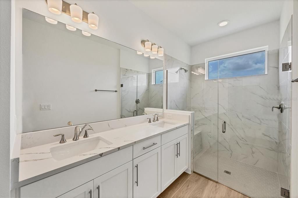 Activo con contrato: $419,900 (2 camas, 2 baños, 1452 Pies cuadrados)