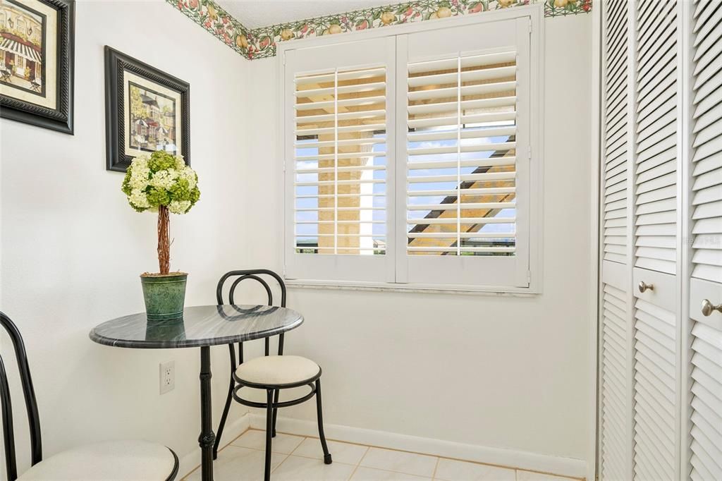 For Rent: $2,400 (2 beds, 2 baths, 1025 Square Feet)