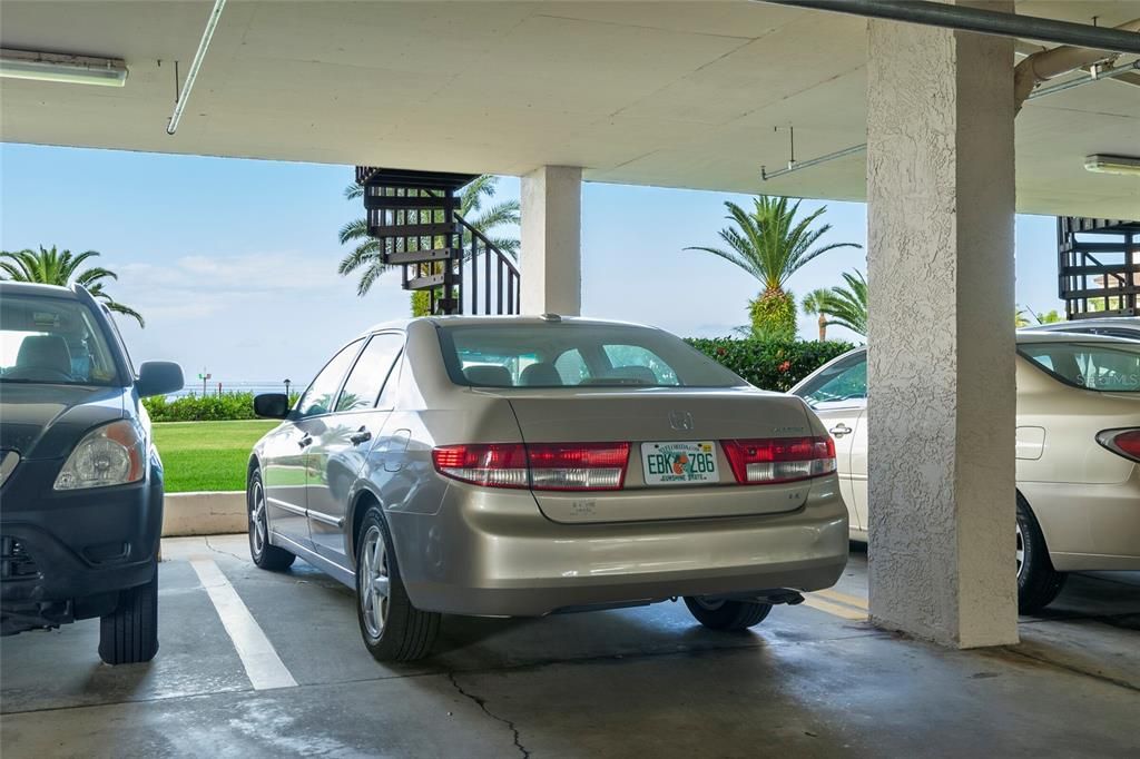 For Rent: $2,400 (2 beds, 2 baths, 1025 Square Feet)