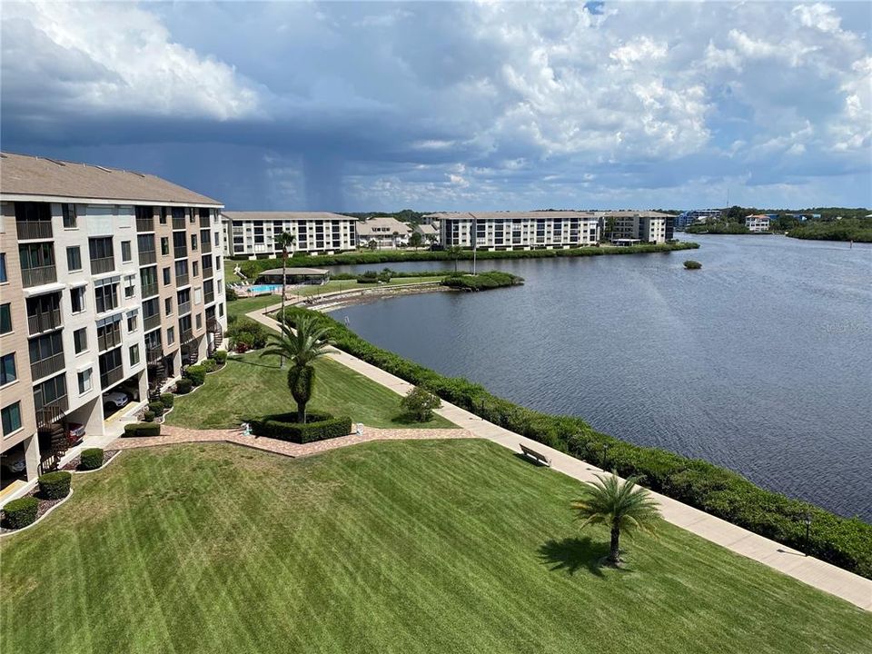 For Rent: $2,400 (2 beds, 2 baths, 1025 Square Feet)