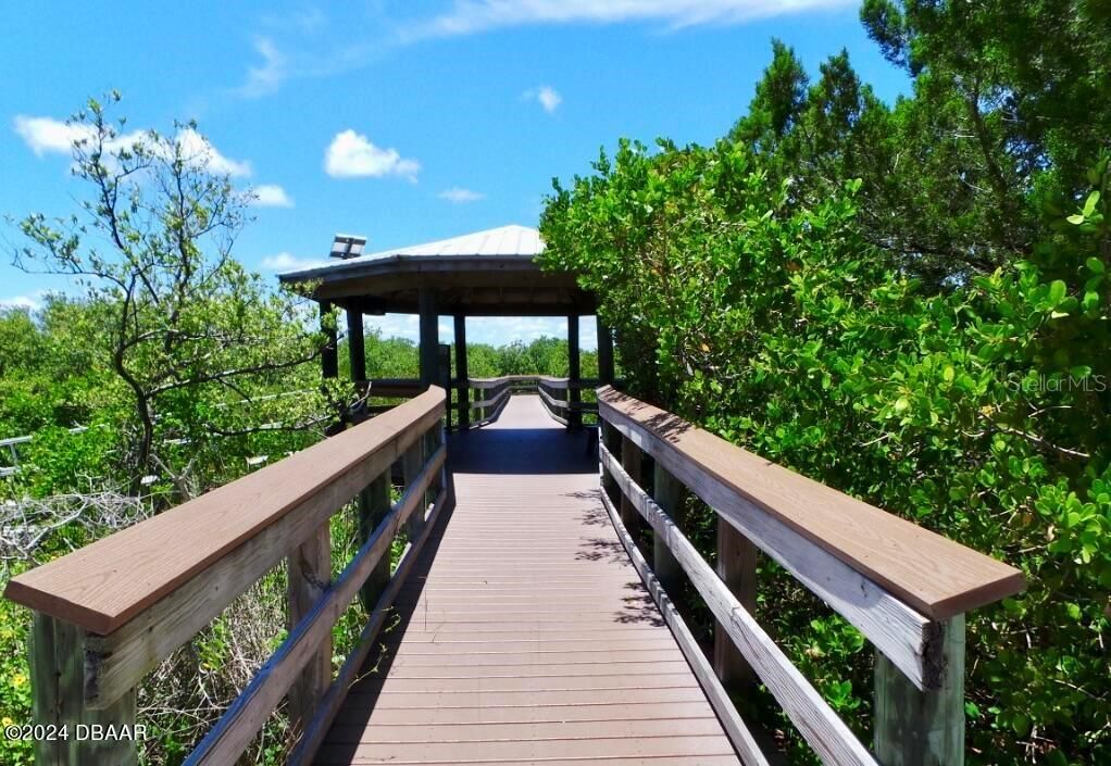 For Sale: $298,000 (0.19 acres)