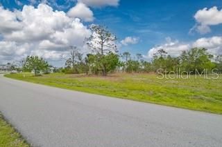 For Sale: $549,900 (6.00 acres)