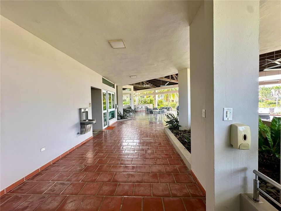 For Rent: $4,800 (3 beds, 3 baths, 1100 Square Feet)