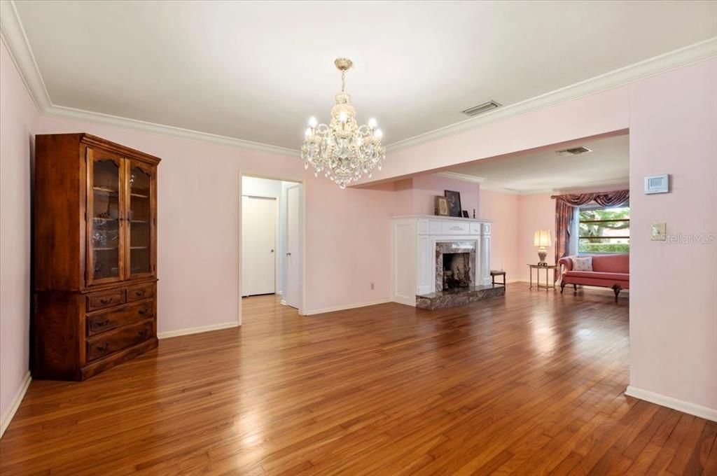 For Sale: $1,870,000 (4 beds, 4 baths, 3302 Square Feet)