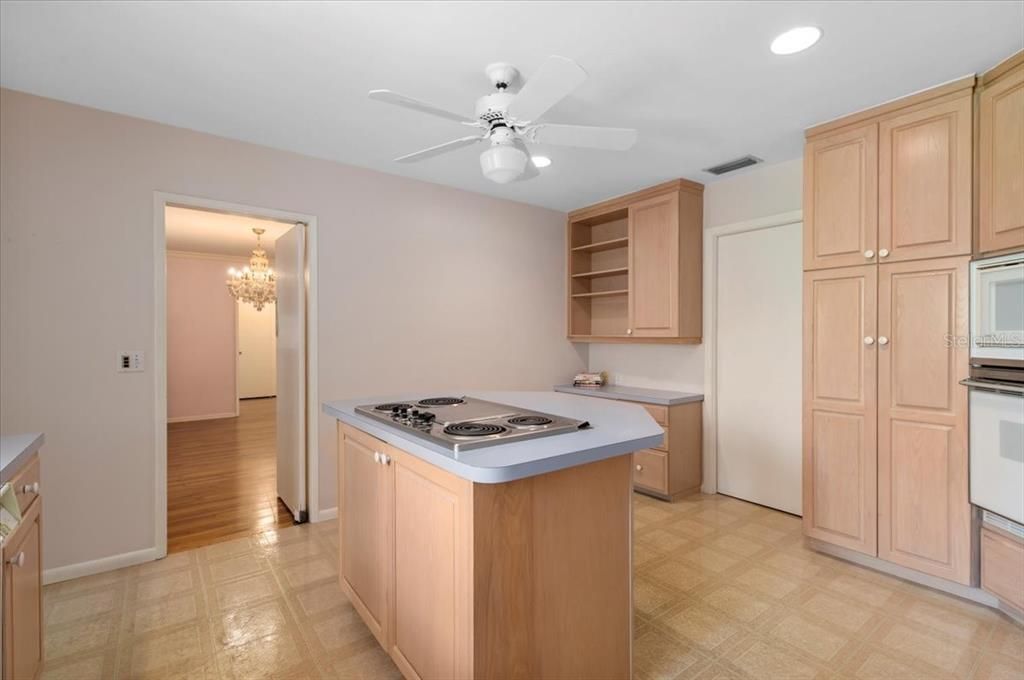 For Sale: $1,870,000 (4 beds, 4 baths, 3302 Square Feet)