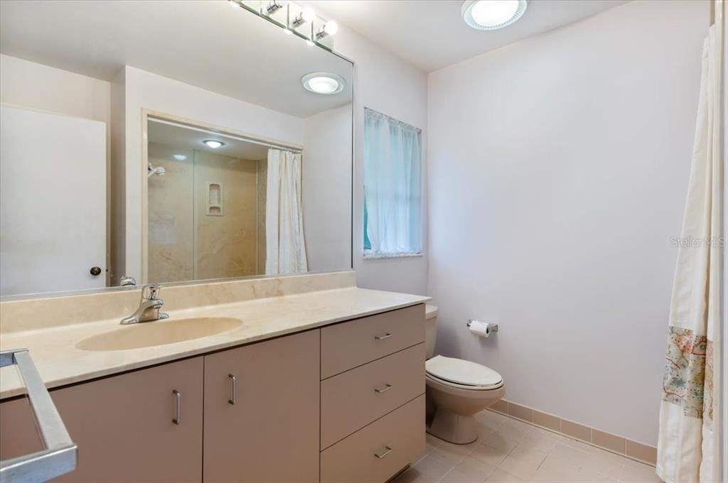 For Sale: $1,870,000 (4 beds, 4 baths, 3302 Square Feet)