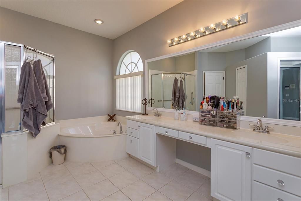 Active With Contract: $3,395 (4 beds, 2 baths, 2829 Square Feet)