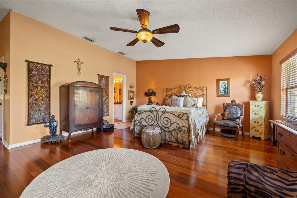 待售: $499,000 (2 贝兹, 2 浴室, 1950 平方英尺)