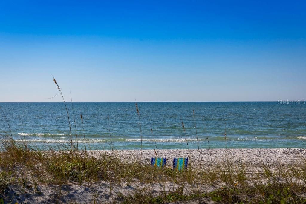 待售: $7,695,000 (0.58 acres)