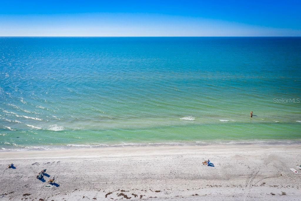 待售: $7,695,000 (0.58 acres)