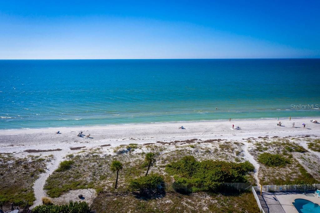 待售: $7,695,000 (0.58 acres)