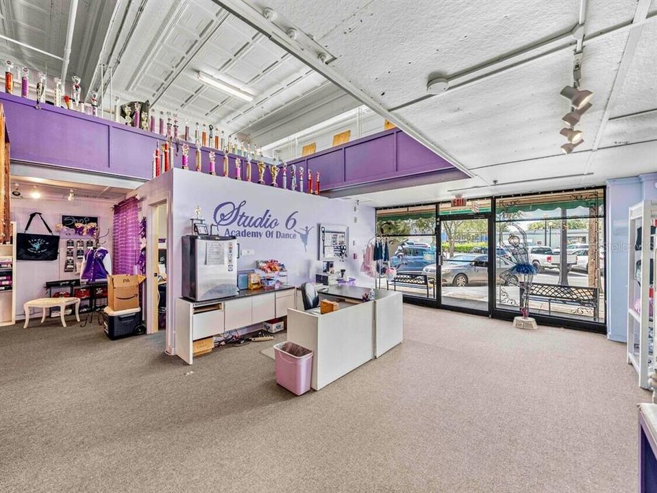 待售: $57,044 (0 贝兹, 0 浴室, 4388 平方英尺)