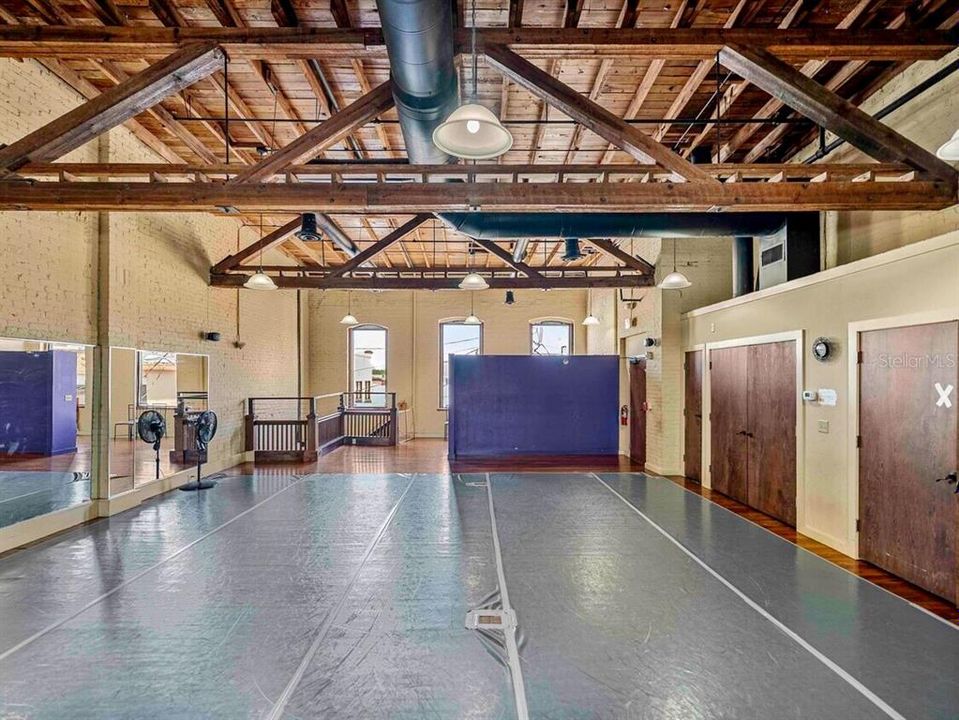 待售: $57,044 (0 贝兹, 0 浴室, 4388 平方英尺)