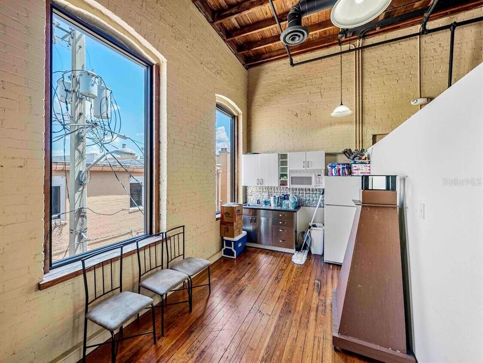 待售: $57,044 (0 贝兹, 0 浴室, 4388 平方英尺)