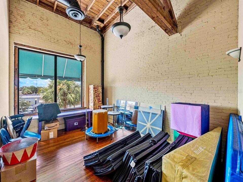 待售: $57,044 (0 贝兹, 0 浴室, 4388 平方英尺)