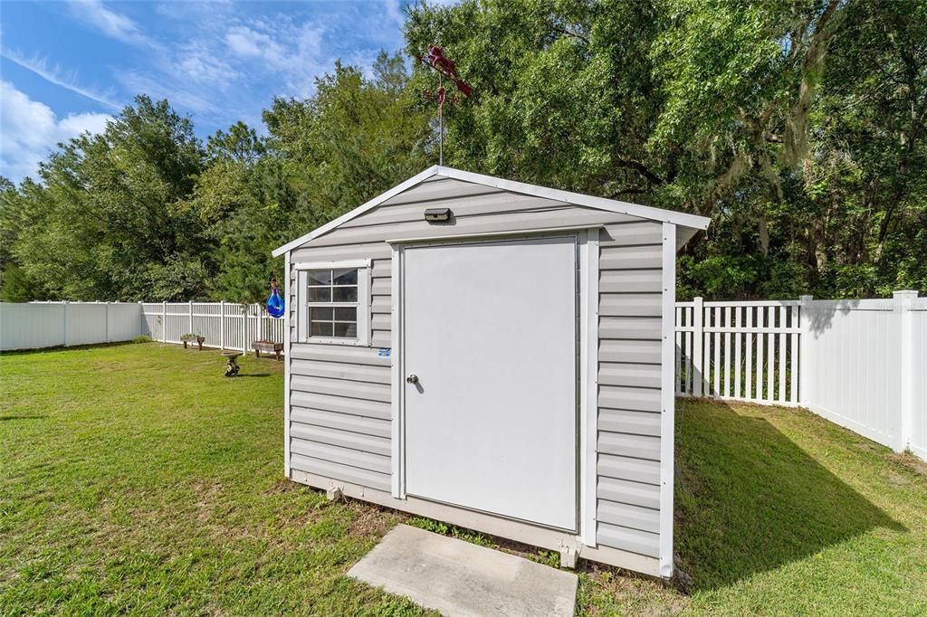 待售: $369,000 (4 贝兹, 2 浴室, 2326 平方英尺)