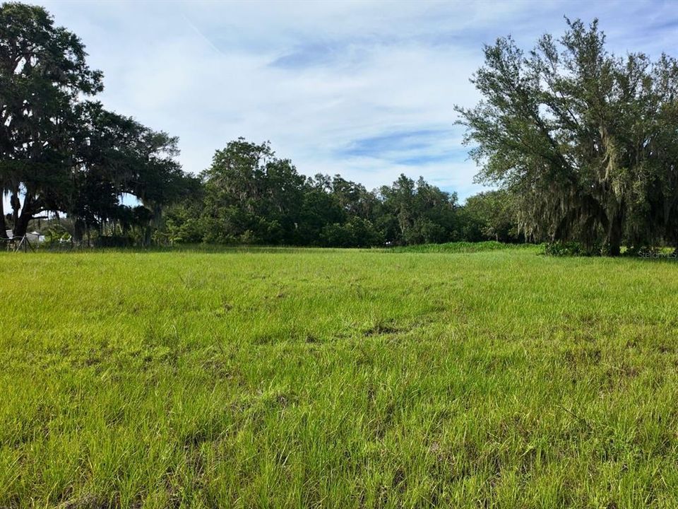 待售: $299,900 (7.00 acres)