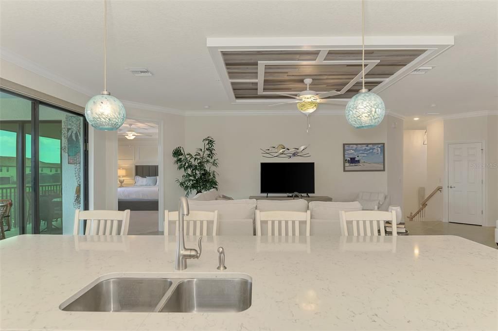 待售: $439,000 (3 贝兹, 2 浴室, 2187 平方英尺)