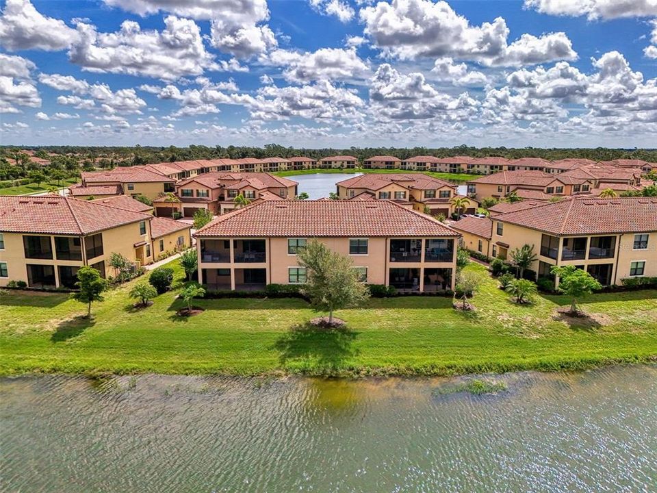 待售: $439,000 (3 贝兹, 2 浴室, 2187 平方英尺)