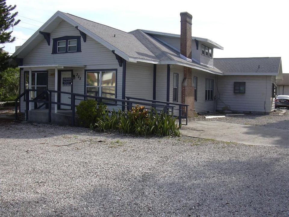 For Sale: $589,900 (0 beds, 0 baths, 2412 Square Feet)